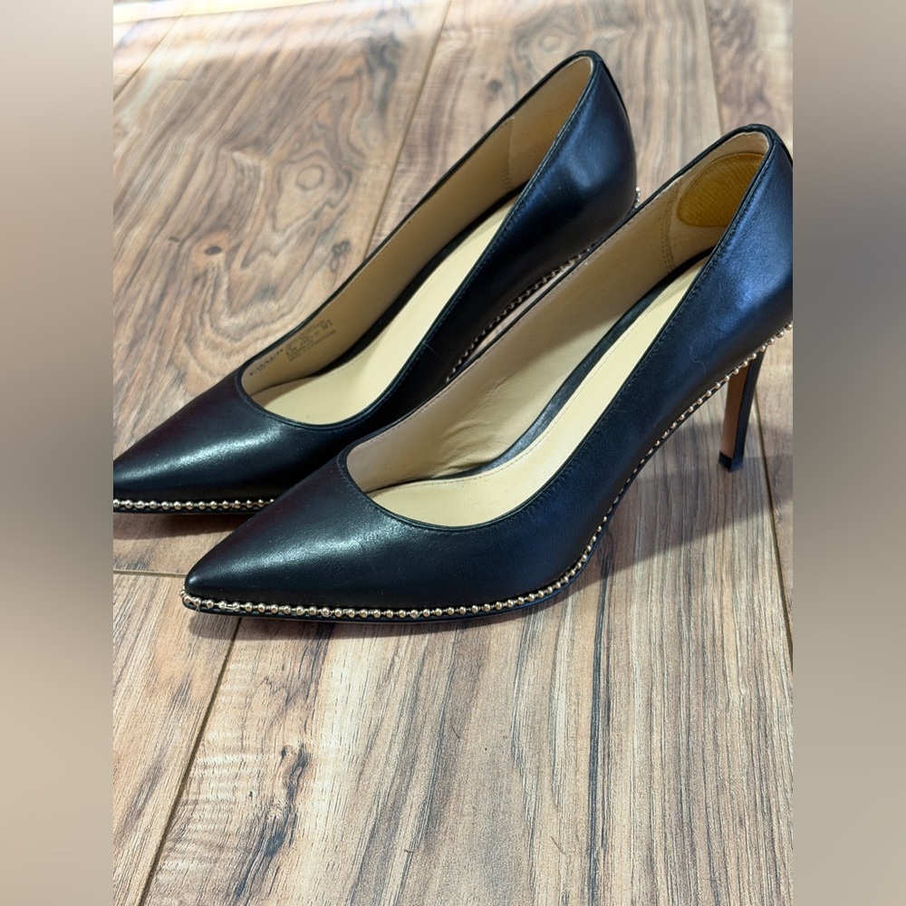 Coach 85mm Waverly Samantha pumps in black leather with beadchain detailing - Picture 4 of 13